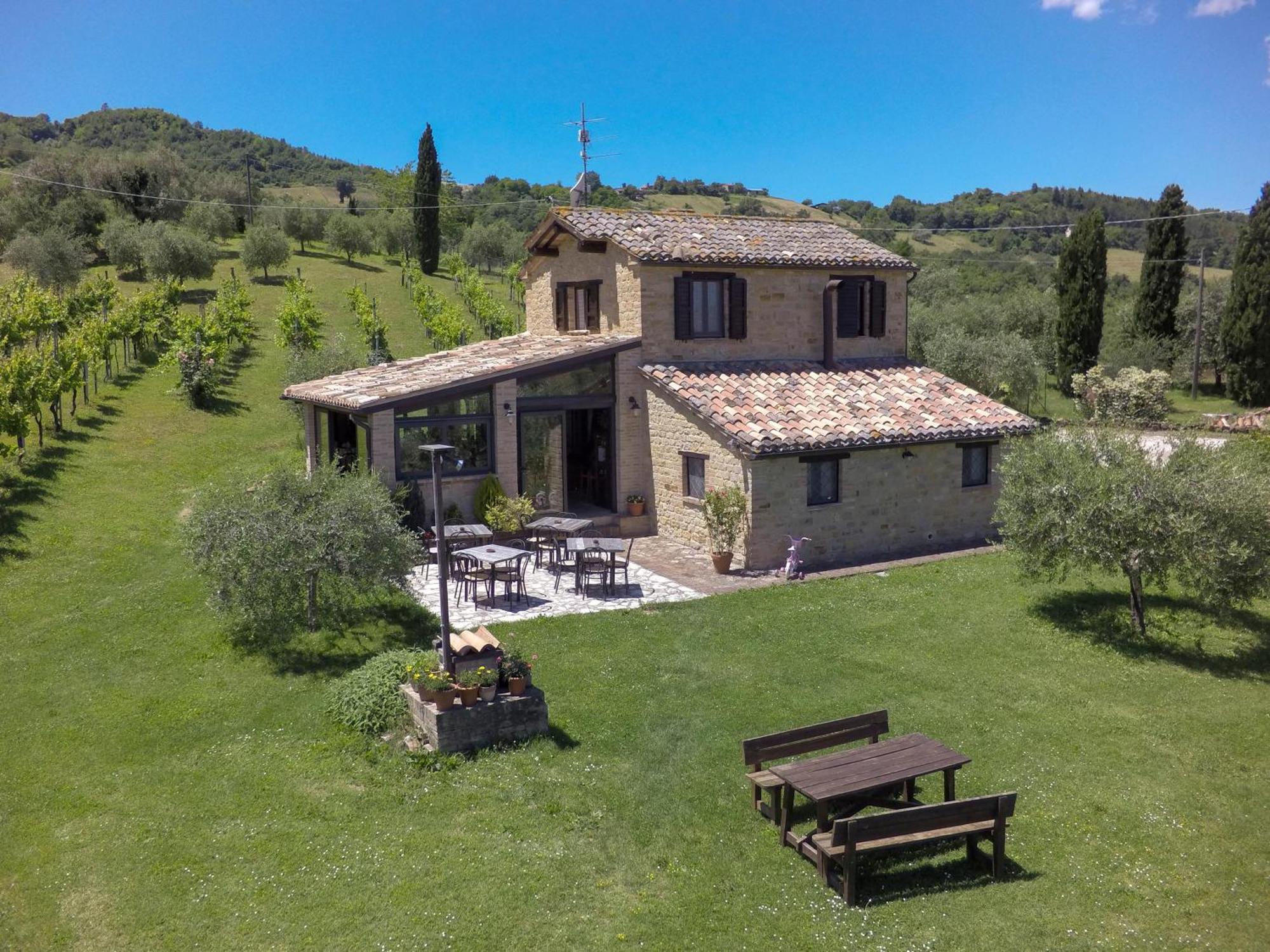 Agriturismo Tre Querce Penna San Giovanni ภายนอก รูปภาพ
