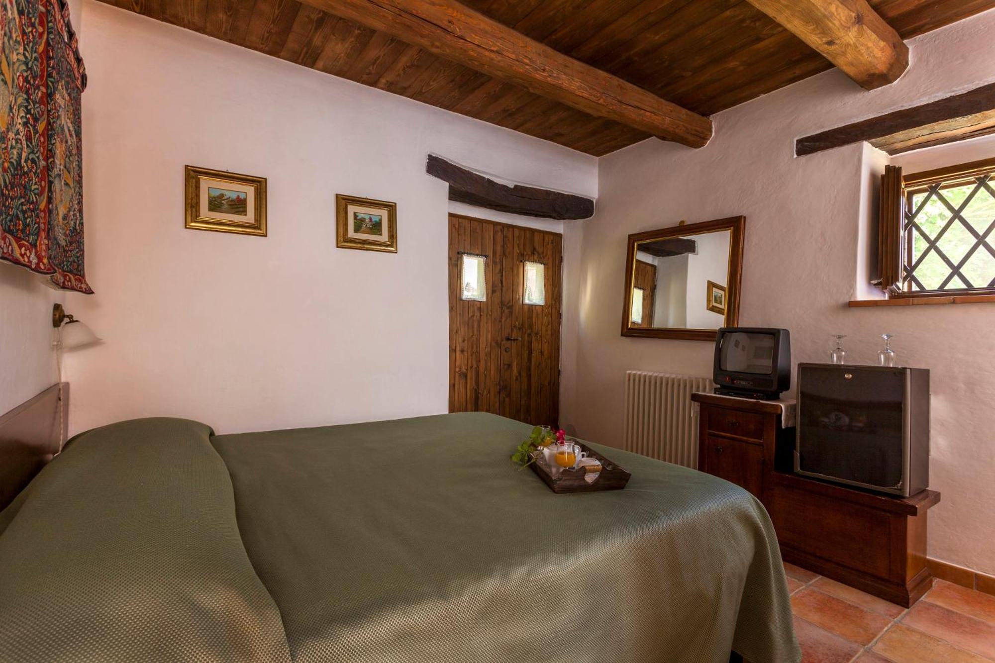 Agriturismo Tre Querce Penna San Giovanni ภายนอก รูปภาพ