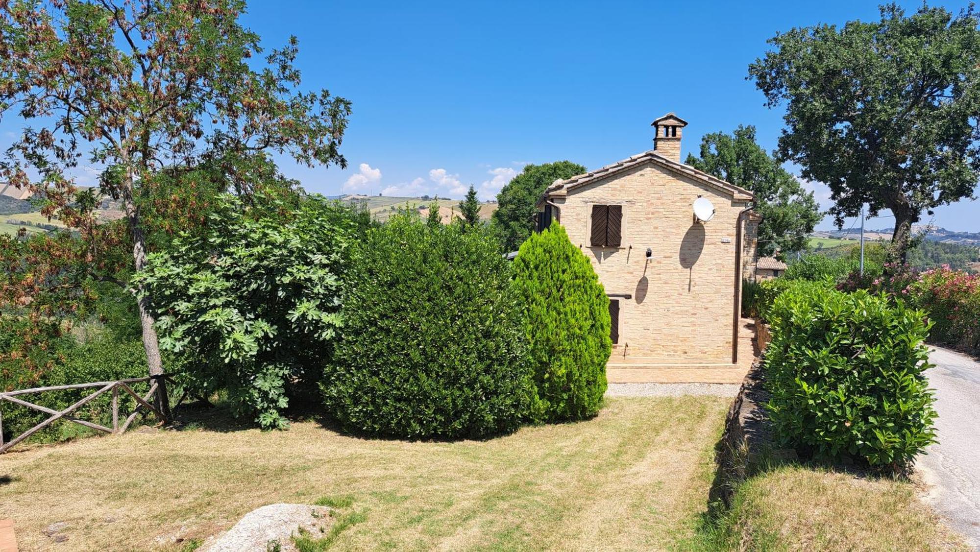 Agriturismo Tre Querce Penna San Giovanni ภายนอก รูปภาพ