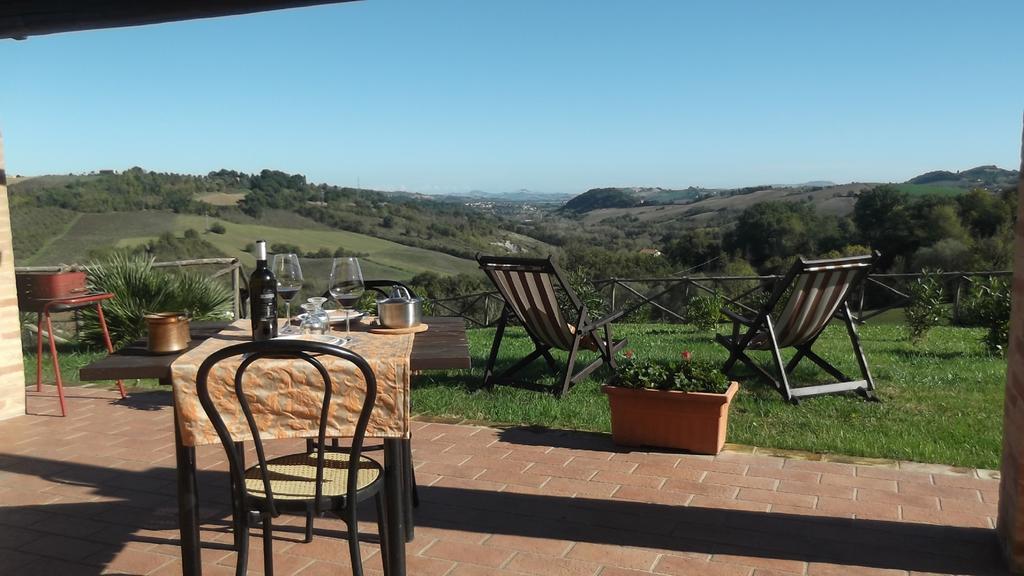 Agriturismo Tre Querce Penna San Giovanni ภายนอก รูปภาพ